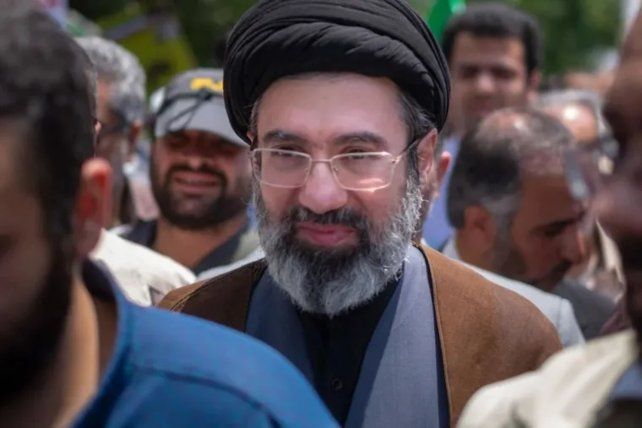 Aseguran que el hijo de Alí Jamenei fue elegido nuevo líder supremo de Irán