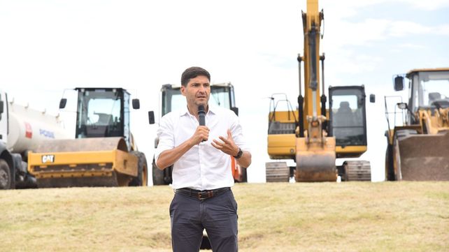 Unidos y Pullaro destacan la producción y la obra pública para diferenciarse de Milei.