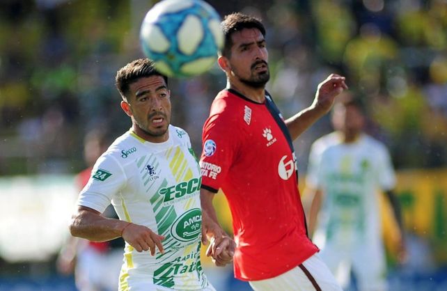 Colón visitará por cuarta vez a Defensa y Justicia en Primera División.