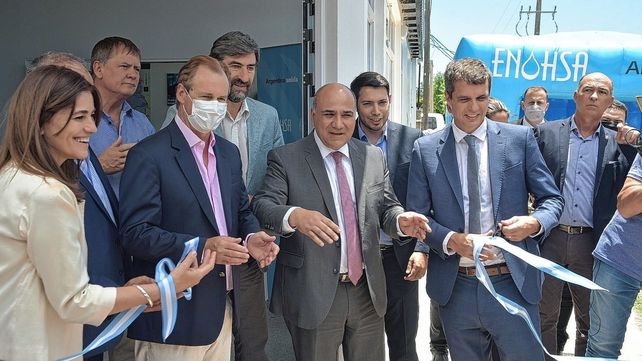 En Villaguay, Manzur confirmó que se abrirán los puentes