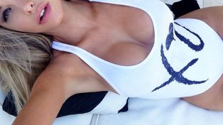 Una modelo se cansó de que la agredan en las redes y se vengó de sus acosadores