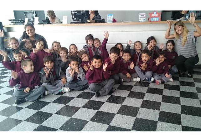 Alumnos del IES visitaron Diario UNO