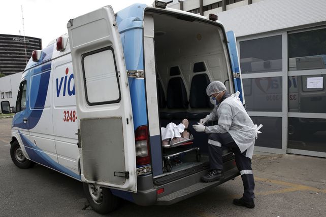 Coronavirus: informaron 15.920 nuevos casos y 540 muertes en 24 horas en Argentina