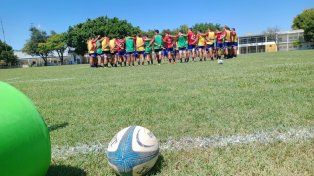 Los Pumitas entrenaron en el CAE .