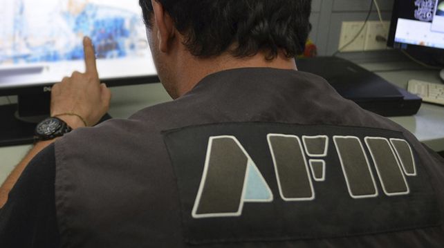 zzzznacg2 NOTICIAS ARGENTINAS OCTUBRE 30: Más de 272 kilogramos de marihuana fueron incautados en las últimas horas en tres operativos realizados en los pasos habilitados en la frontera con Paraguay. FOTO: AFIPzzzz