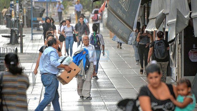 Hay alerta por vientos fuertes para un sector de Entre Ríos