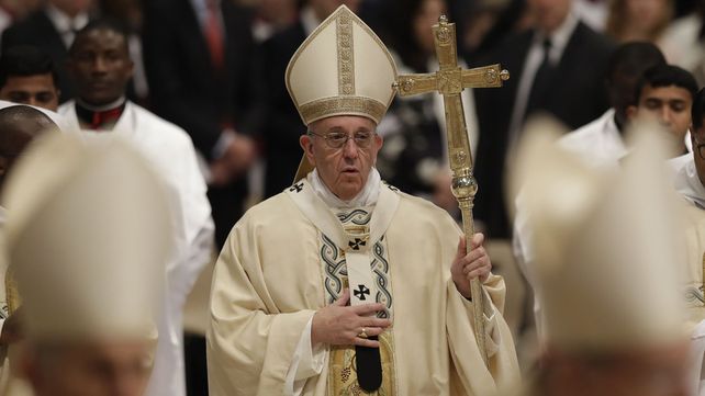 Francisco calificó de monstruosidad absoluta los abusos por parte de sacerdotes