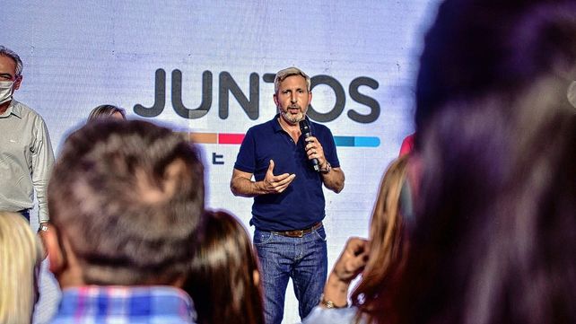 Una severa derrota peronista y una pírrica victoria radical