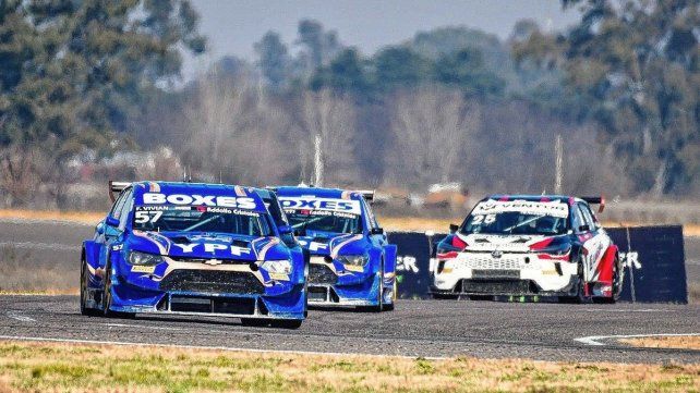 TC2000: triunfo de Franco Vivian en 9 de Julio y nuevo liderazgo de Emiliano Stang. TC2000: triunfo de Franco Vivian en 9 de Julio y nuevo liderazgo de Emiliano Stang.