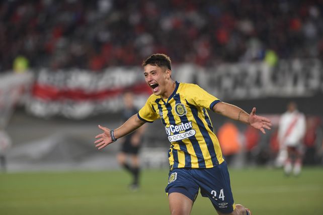 Veliz hizo un partidazo en el Monumental, en la despedida de Gallardo. Ese día el equipo de Carlos Tevez puso la tapa.