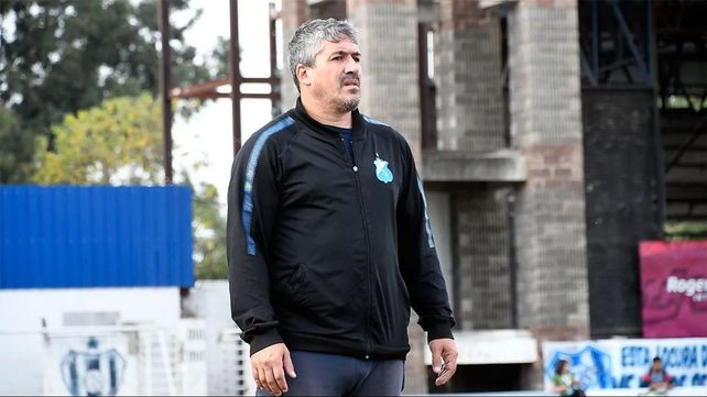 Cristian Grabinski jugó en la primera de Newells entre 1999 y 2003. Su trayectoria como técnico no es muy destacada.