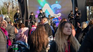 Los vecinos de Alvear participaron del festejo patrio con actividades culturales y recreativas en el barrio La Carolina.