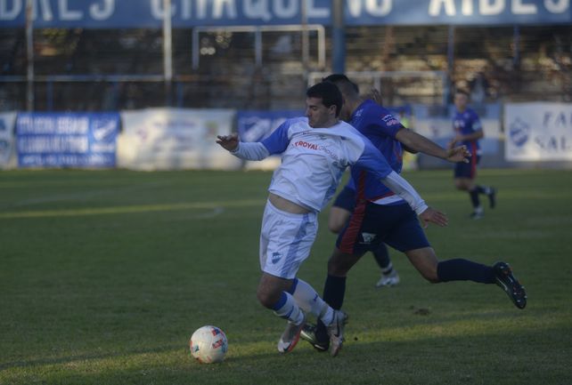 Lamento salaíto. Derrota con Paraguayo y la final más lejos.