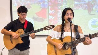 Presentaron la segunda edición del Festival Folclórico del Aguaribay