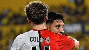 River logró un gran triunfo  ante Barcelona en Guayaquil y quedó a un paso de los octavos