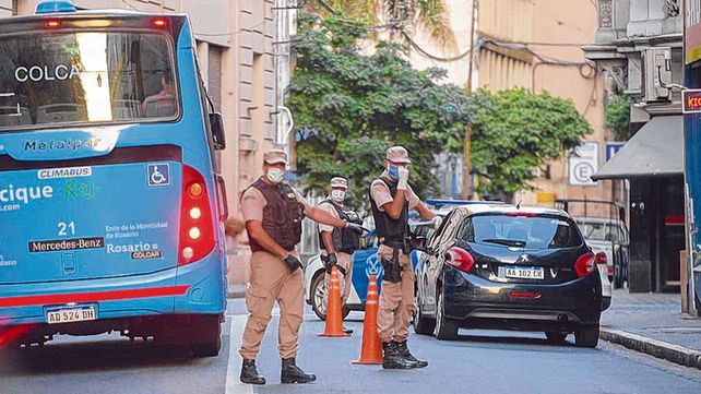 controles. Violar las medidas adoptadas contra la pandemia es un delito contemplado por el C&oacute;digo Penal.