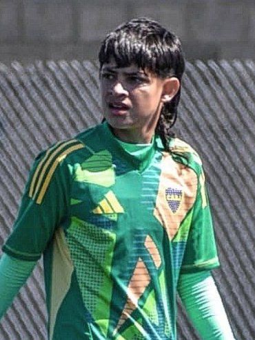 El vialense Aarón Torres fue oficializado en Boca: el sueño de un arquero de 13 años que se hizo realidad