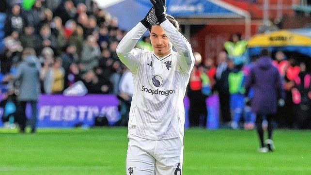El entrerriano Lisandro Martínez regresó al Manchester United tras su lesión.