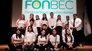 Son becarios y cumplieron el sueño de finalizar sus estudios