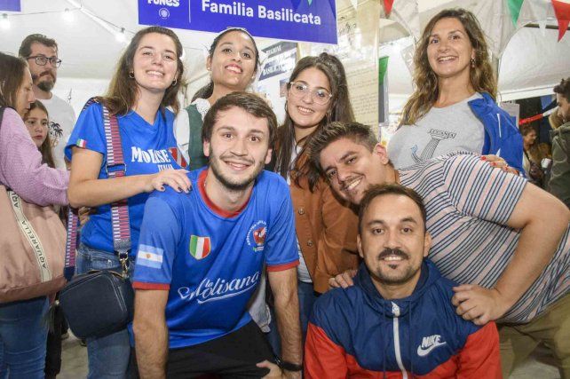 Maria Marinelli,  Mari Storani, Sara fumero, Marcos García, Jorge Raimondo y Hernán Rodríguez ( flia molisana y flia basilicata)
