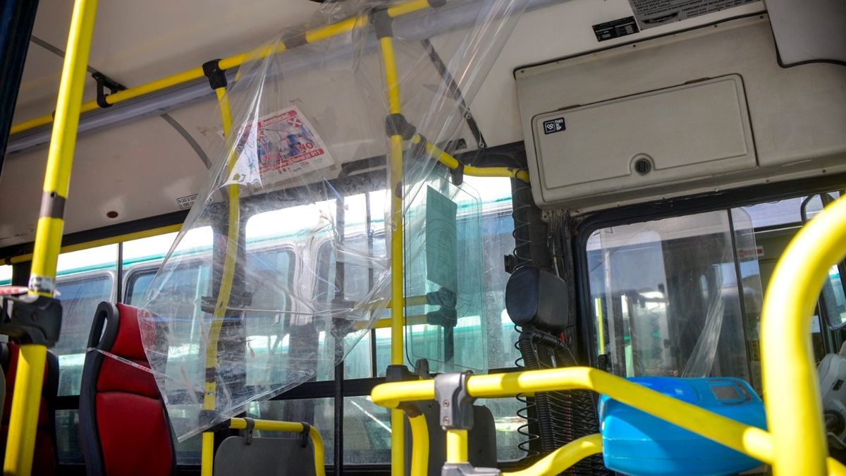 No hubo acuerdo y sigue el paro de colectivos