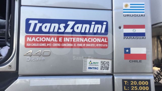 Investigación: recuperaron un camión y algunas hormas de quesos que fueron robadas por piratas del asfalto