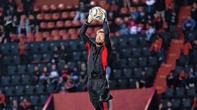 Matías Budiño es la única duda que presenta Colón de cara al partido con Racing de Córdoba.