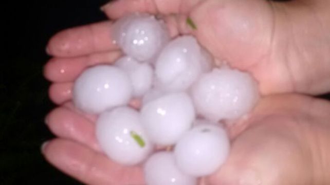 Una intensa tormenta con granizo azotó a Misiones