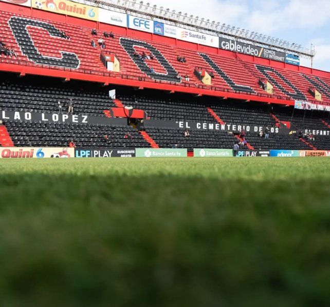Colón-Patronato podría cambiar de día: el partido de la Primera Nacional se jugaría el sábado