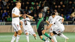 Banfield se impuso ante Riestra en los penales y es semifinalista de la Copa Argentina