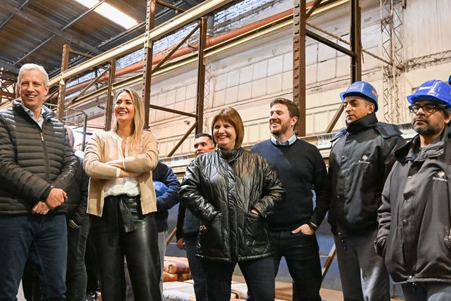 Fuerte apoyo de Bullrich a Losada: Carolina no tiene ninguna complicidad para llevar adelante un buen plan de seguridad
