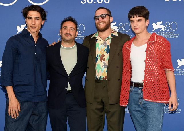 Vogrincic (izquierda) junto al director Juan Antonio Bayona.