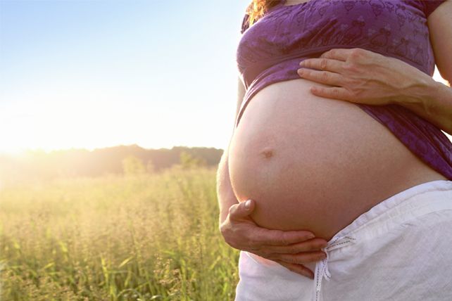 Vientre alquilado: el nuevo Código Civil y la maternidad en tema de debate
