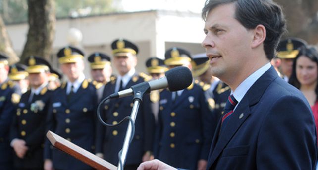 Ascienden a comisario mayor al jefe de la alcaid&iacute;a de donde fug&oacute; un narco