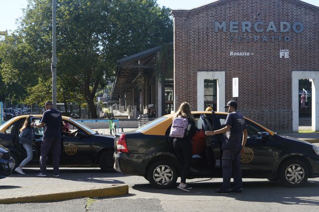 Los taxistas aseguran que no quieren perder realizando viajes basados en la oferta y la demanda.