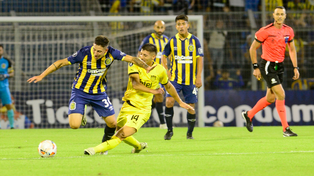 Central y Peñarol jugaron en la 1ª fecha, con la victoria auriazul por 1 a 0. Entre los dos se disputan el segundo puesto del grupo.