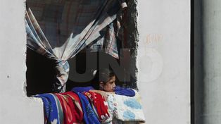 Familias que usurparon casas en Las Delicias II resisten el desalojo