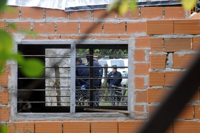 Así es la precaria casa donde murió incinerada toda una familia