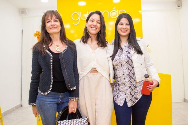Adri Perrot, Agus Collado y Maria Jesús