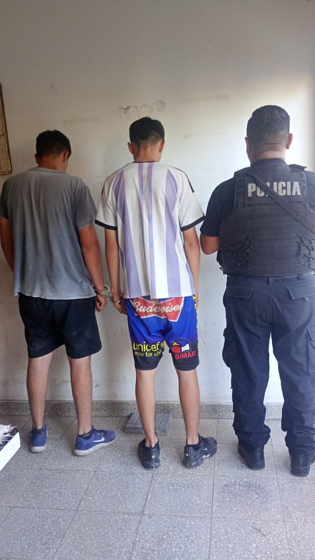 Tres jóvenes fueron aprehendidos tras arrojar piedras dentro del country Los Molinos en Recreo Sur