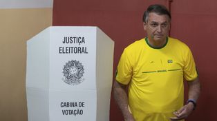 Bolsonaro votó y no aclaró si aceptará los resultados en caso de victoria de Lula