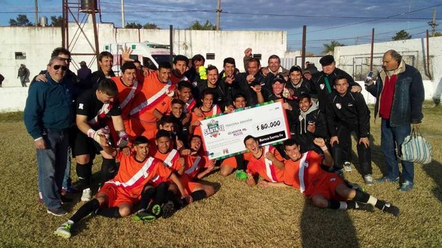 Los laburantes de Ex Alumnos de San Antonio de Obligado ante los profesionales de Colón Los laburantes de Ex Alumnos de San Antonio de Obligado ante los profesionales de Colón