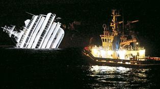 El crucero naufragado se mueve y amenaza con un desastre ambiental