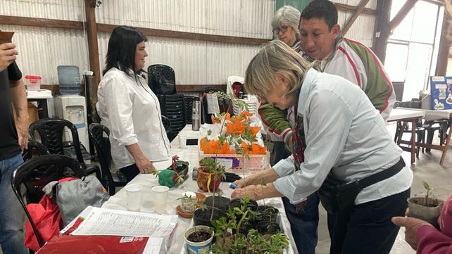 La mayoría de los habitantes de Roldán tienen un contacto directo con el suelo y gustan de hacer huerta.