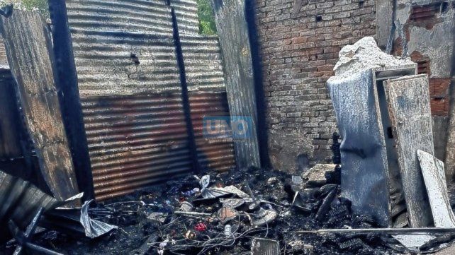El incendio de tres casas, dejó en la calle a 11 personas