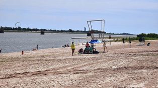 La presencia de guardavidas en las playas de Santa Fe