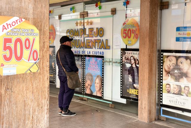 Cerrado. El cine de San Martín y San Luis no proyectará películas estos días.