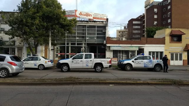 Entraron por el techo y se llevaron 200.000 pesos de una inmobiliaria