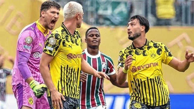 Borussia Dortmund choca con el sorpresivo Mamelodi Sundowns Borussia Dortmund choca con el sorpresivo Mamelodi Sundowns