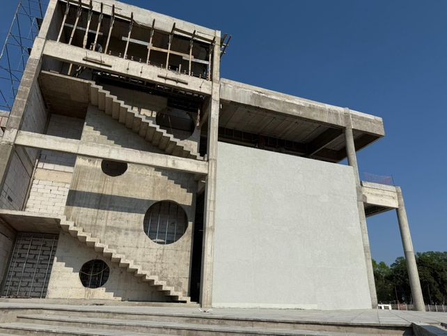 Puerto San Martín: la infraestructura del nuevo complejo cinematográfico con cine 4D está en su etapa final